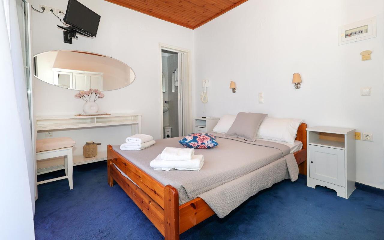 Hotel Hippocampus Perdika  Buitenkant foto